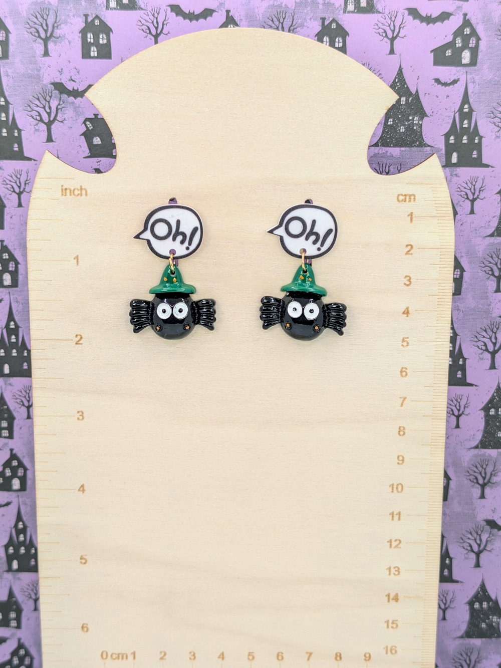 Halloween Plastic Spider Charm Earrings With Gold Tone Metal Hardware